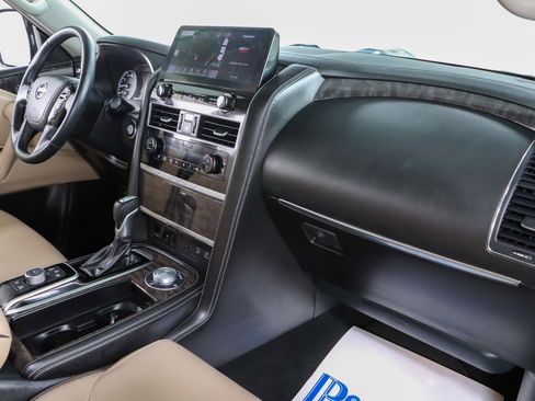 Used 2024 Nissan Armada Platinum w/ Captain's Chairs Package AWD/4WD image 32
