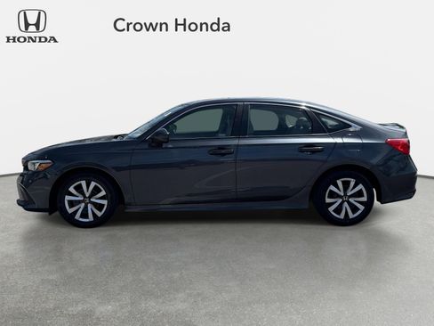 Used 2022 Honda Civic LX image 2