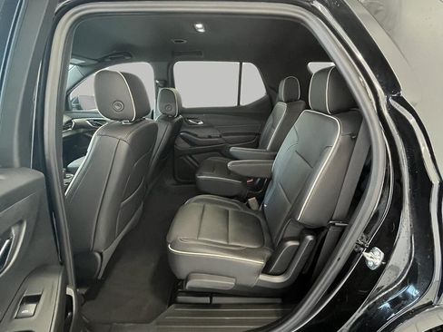 Used 2023 Chevrolet Traverse Premier AWD/4WD image 13