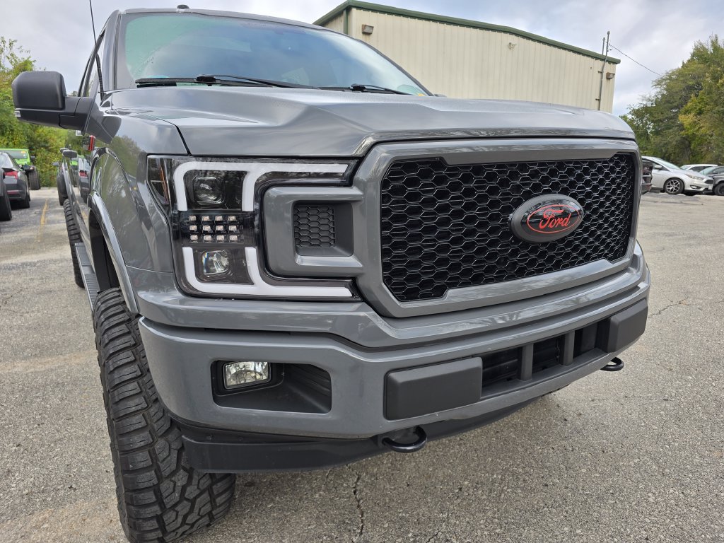 Used 2018 Ford F150 XLT w/ Equipment Group 302A Luxury AWD/4WD image 11