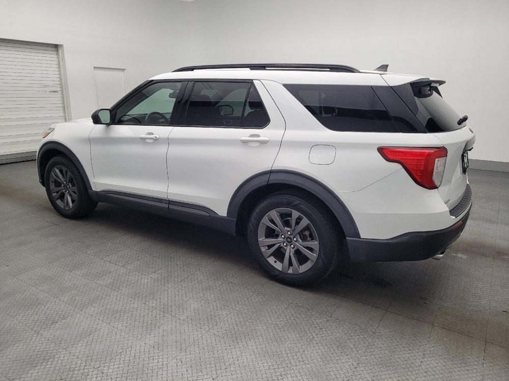 Used 2021 Ford Explorer XLT w/ Equipment Group 202A RWD image 3