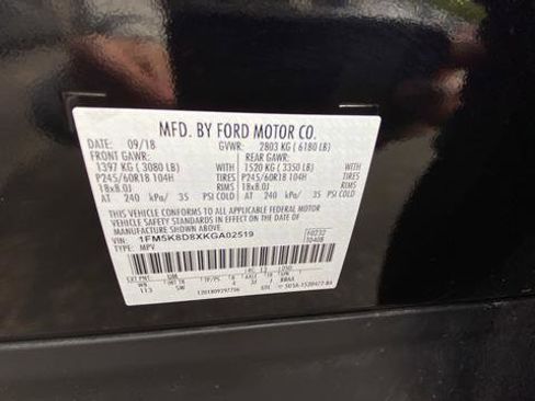 Used 2019 Ford Explorer XLT w/ Equipment Group 202A AWD/4WD image 26