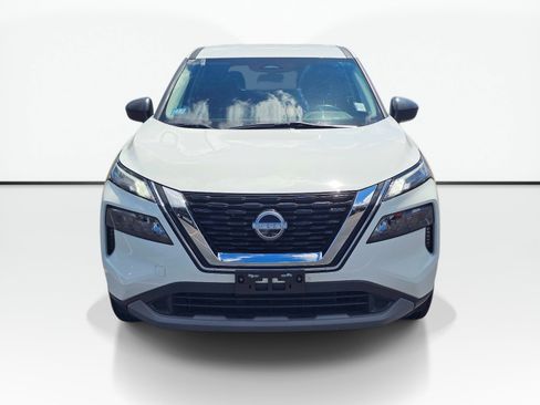 Used 2023 Nissan Rogue S AWD/4WD image 2
