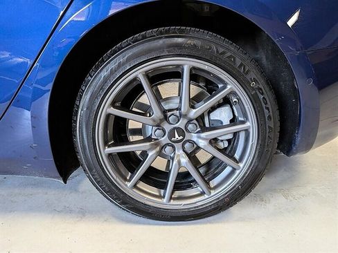 Used 2020 Tesla Model 3 Long Range AWD/4WD image 14