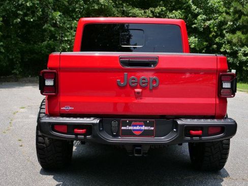 Used 2022 Jeep Gladiator Rubicon w/ LED Lighting Group AWD/4WD image 12