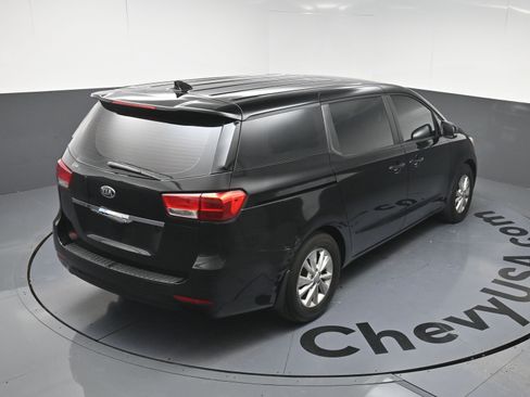 Used 2015 Kia Sedona L image 33