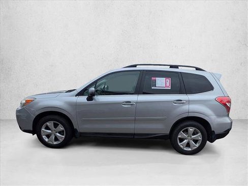 Used 2014 Subaru Forester 2.5i Touring AWD/4WD image 8