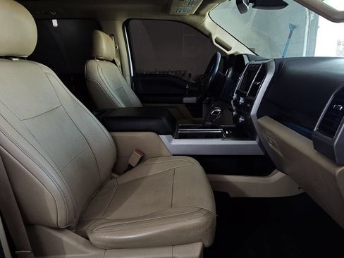 Used 2017 Ford F150 Lariat w/ Equipment Group 502A Luxury AWD/4WD image 16