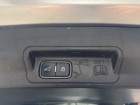 Used 2021 Ford Explorer 4WD image 22