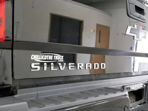 Used 2019 Chevrolet Silverado 2500 LTZ w/ Duramax Plus Package AWD/4WD image 9