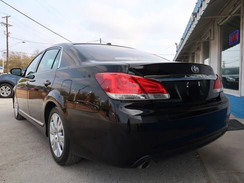 Used 2011 Toyota Avalon image 7