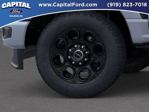 New 2026 Ford F250 Lariat w/ Black Appearance Package image 19