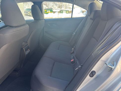 Used 2025 Toyota Corolla LE image 24
