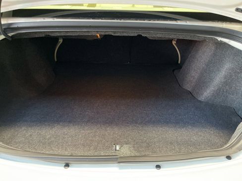 Used 2008 Chrysler Sebring Limited image 47