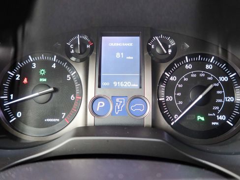 Used 2017 Lexus GX 460 w/ Navigation Package AWD/4WD image 16
