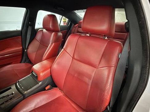 Used 2014 Dodge Charger R/T RWD image 21