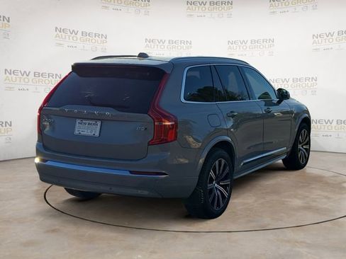 Certified 2025 Volvo XC90 B5 Core AWD/4WD image 5