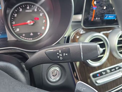 Used 2020 Mercedes-Benz GLC 300 GLC 300 image 28