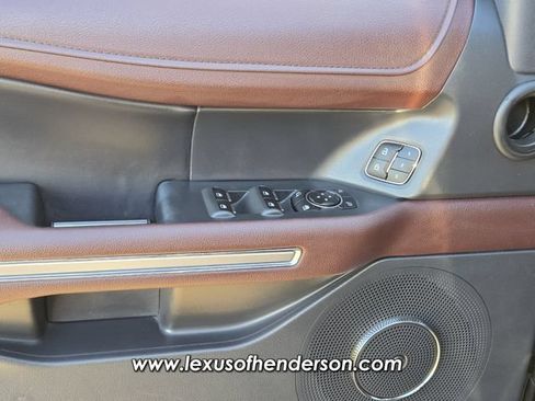 Used 2024 Ford Expedition Limited RWD image 20
