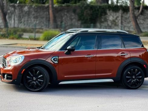 Used 2017 MINI Cooper Countryman S FWD image 8