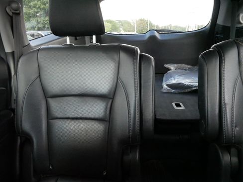 Used 2016 Honda Pilot Elite image 12