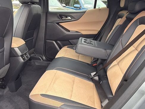 Used 2025 Chevrolet Equinox ACTIV FWD image 14