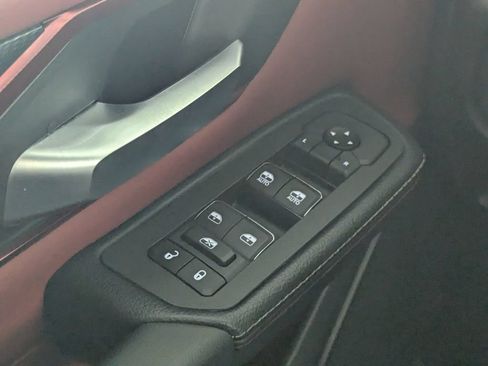 Used 2025 RAM 1500 Rebel AWD/4WD image 19
