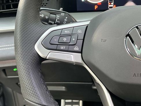 New 2026 Volkswagen Tiguan SE R-Line image 15