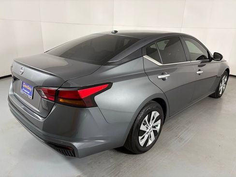 Certified 2025 Nissan Altima 2.5 S image 8