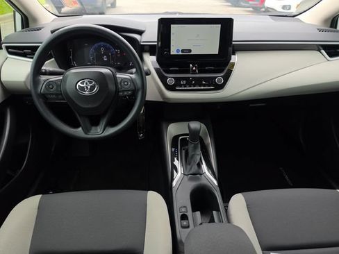 Used 2026 Toyota Corolla LE FWD image 8