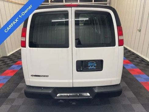 Used 2019 Chevrolet Express 2500 image 4