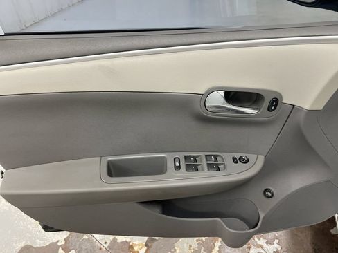 Used 2011 Chevrolet Malibu LT w/ Power Convenience Package FWD image 19