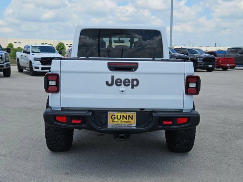 Used 2023 Jeep Gladiator Rubicon w/ LED Lighting Group AWD/4WD image 4