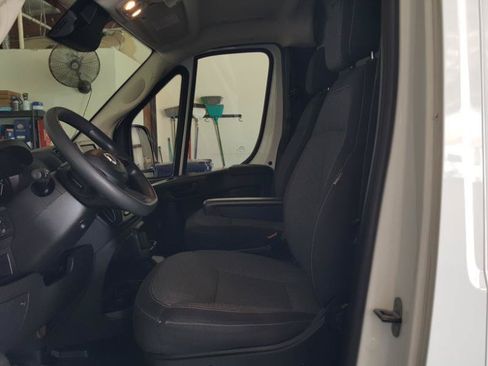 Used 2024 RAM ProMaster 2500 w/ Convenience Group FWD image 19