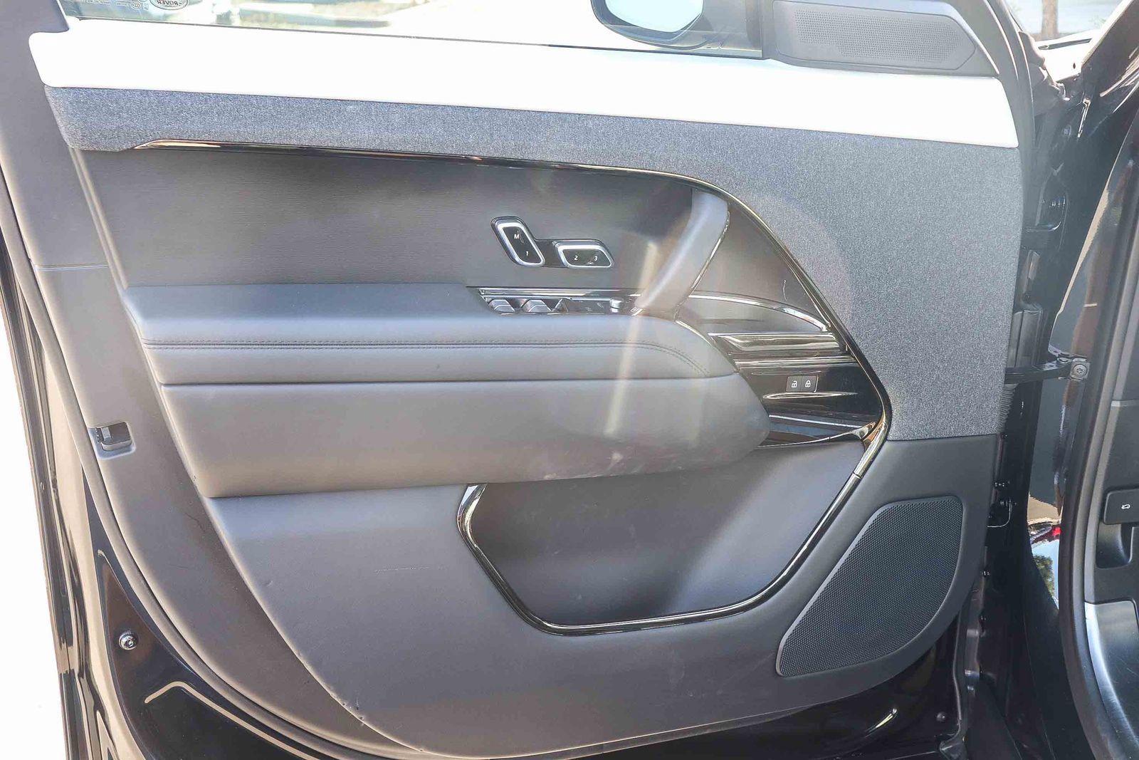 Used 2024 Land Rover Range Rover Sport Dynamic SE AWD/4WD image 17