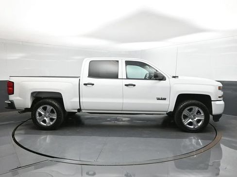 Used 2018 Chevrolet Silverado 1500 Custom w/ Texas Edition RWD image 23