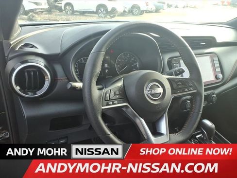 Used 2024 Nissan Kicks SR image 10