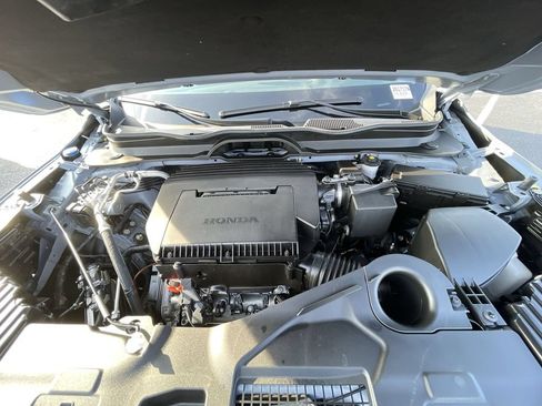 Used 2025 Honda Pilot Touring image 30