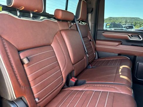 Certified 2025 GMC Sierra 2500 Denali Ultimate AWD/4WD image 22