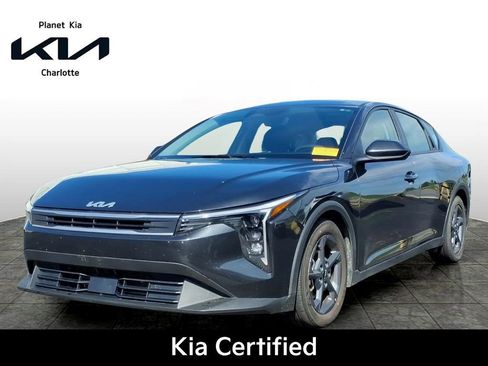 Certified 2025 Kia K4 FWD image 1