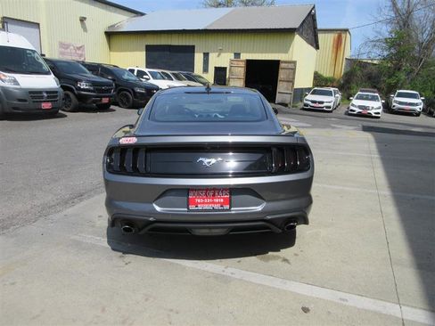 Used 2021 Ford Mustang Premium image 4