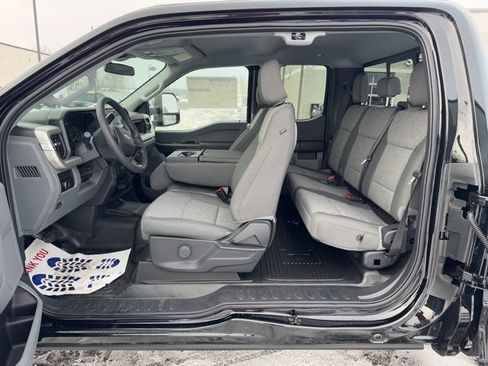 Used 2024 Ford F350 XL w/ 360-Degree Camera Package image 13