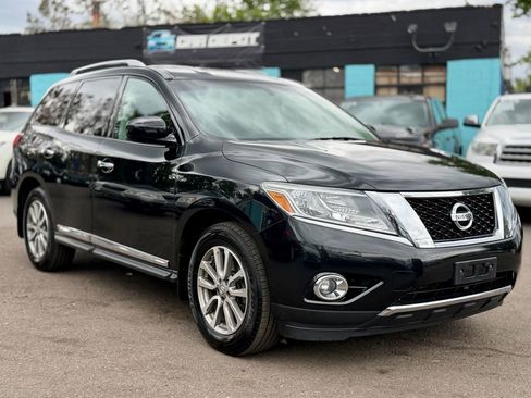 Used 2015 Nissan Pathfinder SL w/ Cargo Package AWD/4WD image 1