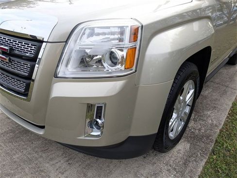 Used 2015 GMC Terrain SLE image 5