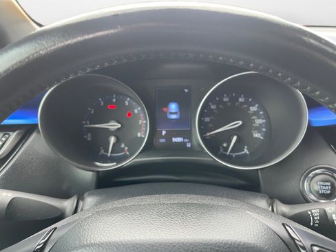Used 2022 Toyota C-HR XLE FWD image 14