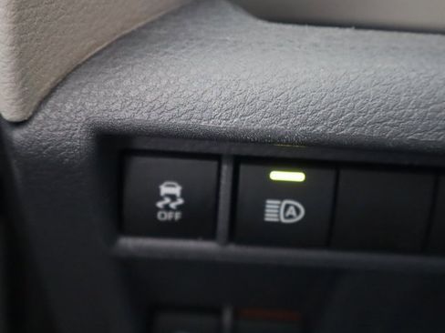 Used 2021 Toyota Sienna XLE image 26