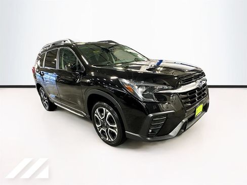 Used 2026 Subaru Ascent Limited AWD/4WD image 3