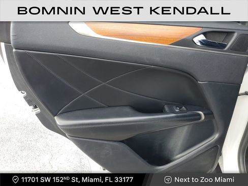 Used 2017 Lincoln MKC Reserve image 20