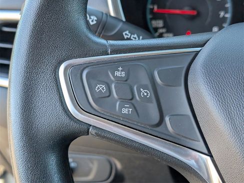 Used 2018 Chevrolet Equinox LT image 18