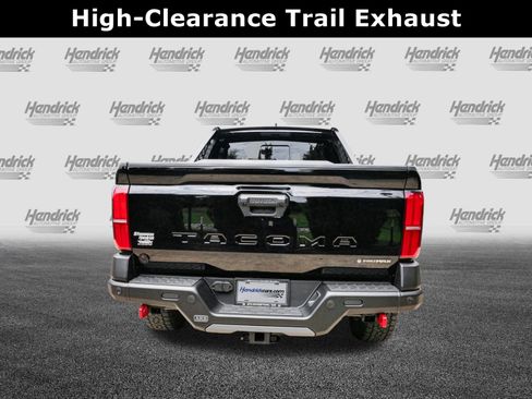 Used 2024 Toyota Tacoma 4x4 Double Cab Hybrid image 9